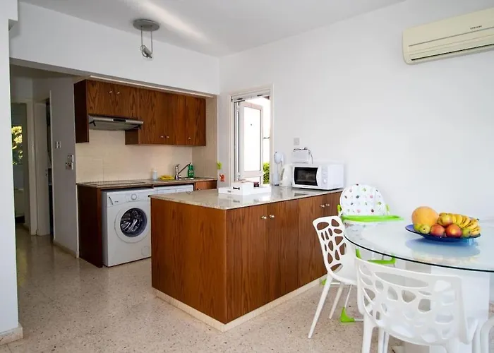 - Ayia Thekla Sea View Villa *